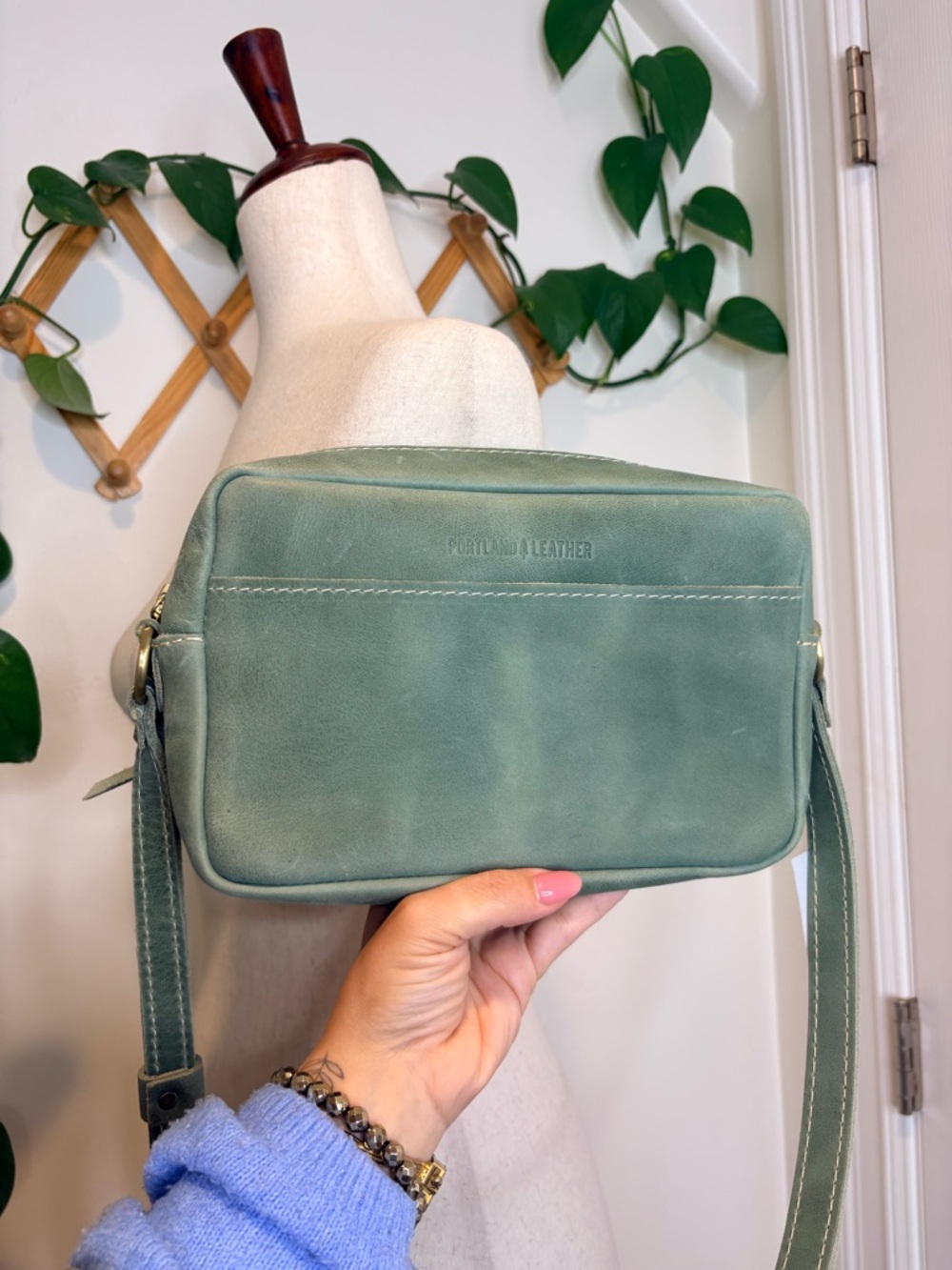 PORTLAND LEATHER Leather Rare Unicorn Camera Bag
